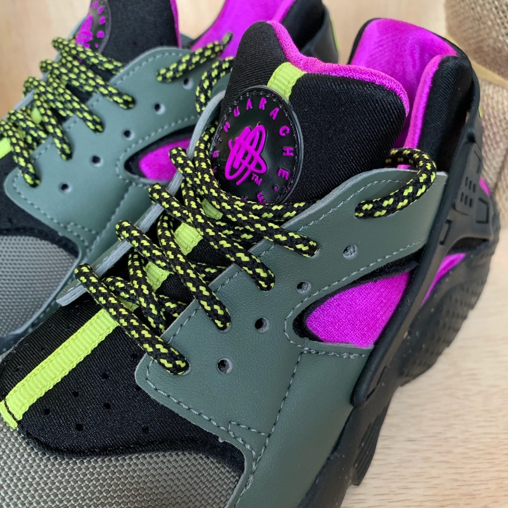 Nike Huarache Run BG SU Sneakers - Picture 7 of 8